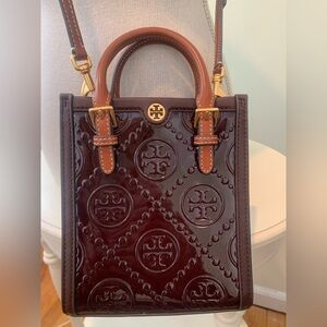Tory Burch Burgundy Patent Leather T logo convertible cross body/hand bag - NEW!